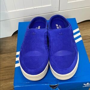 Adidas NIB Rivalry mule 8